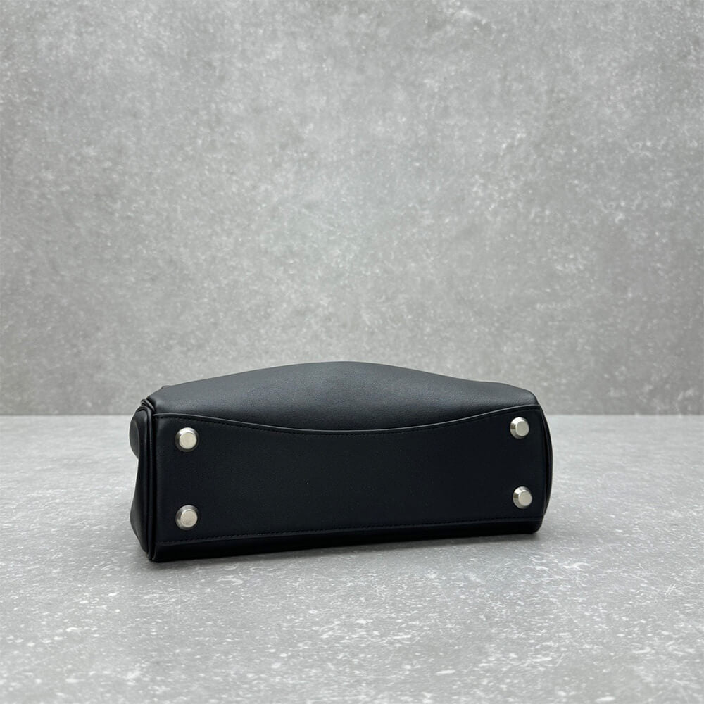 Balenciaga Women s Rodeo Small Handbag in Black(high-end grade)