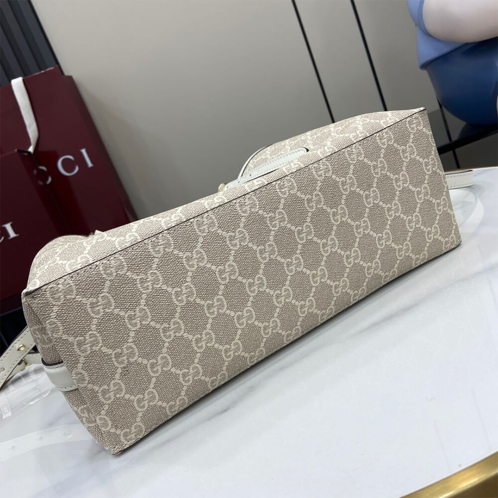 GG Emblem medium tote bag