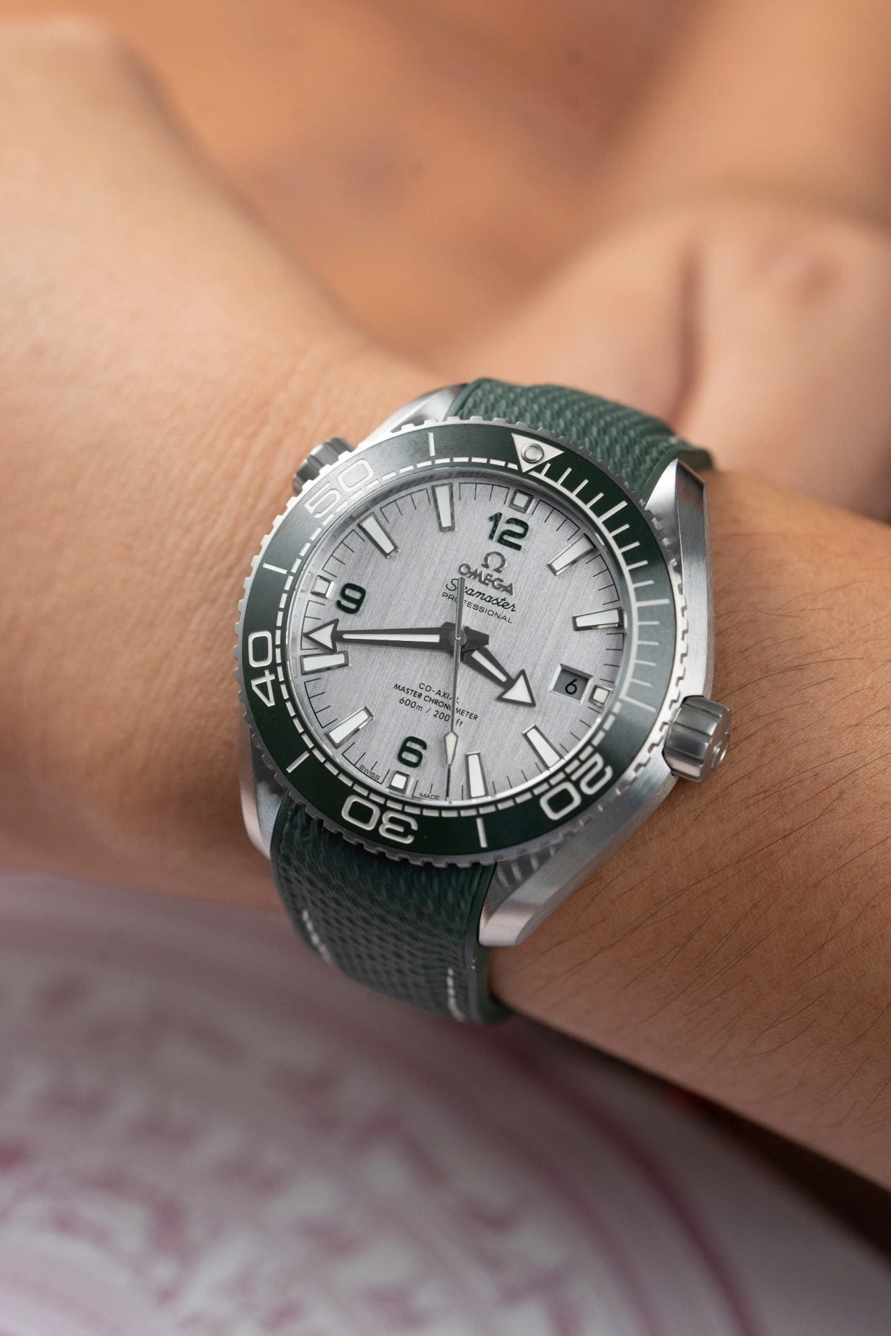 Omega Replica Watch Planet Ocean 600M Grey Dial Rubber Strap VS Factory 43.5mm