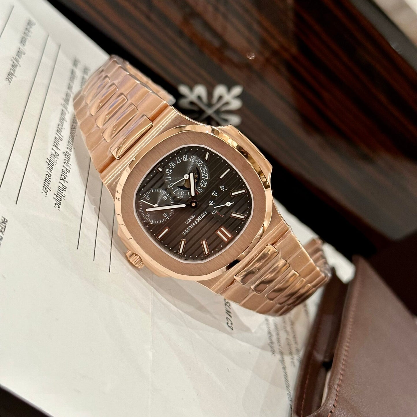 Patek Philippe Replica Watch Nautilus 5712 Rose Gold Plated Black Dial GRF 40mm