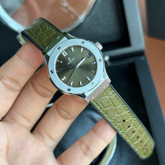 Hublot Replica 1:1 Watch Classic Fusion Women s Battery Swiss 33mm