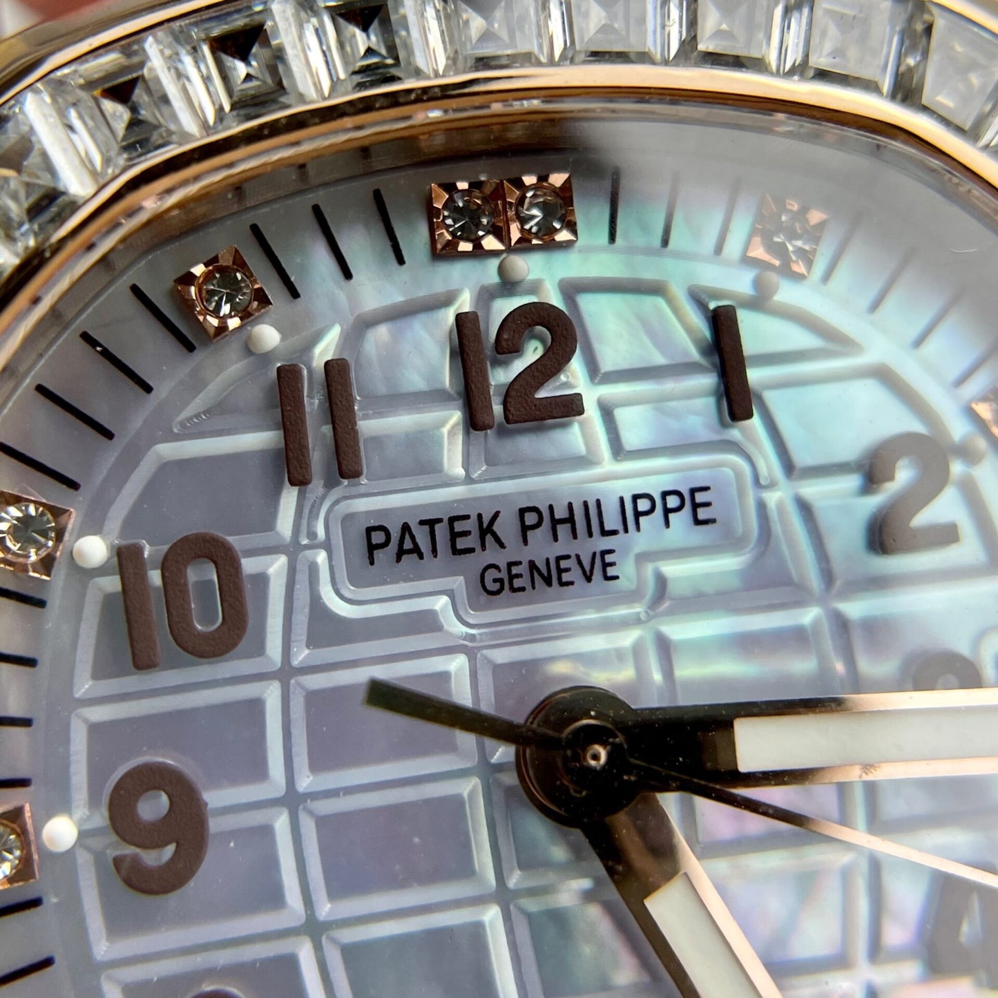 Patek Philippe Replica Watch Aquanaut 5072R Gold Wrapped Moissanite Diamond 35.6mm