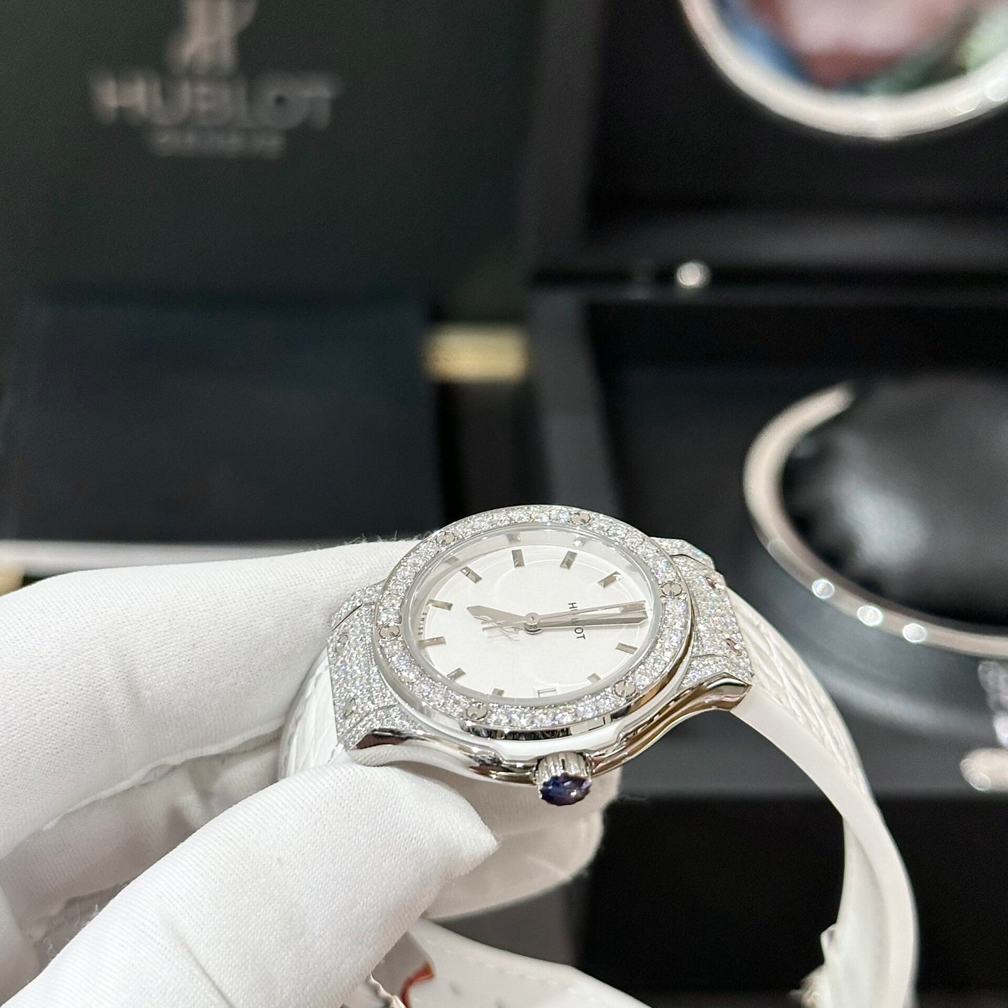 Hublot Classic Fusion Women s Best Replica Watch White Moissanite Diamond 33mm