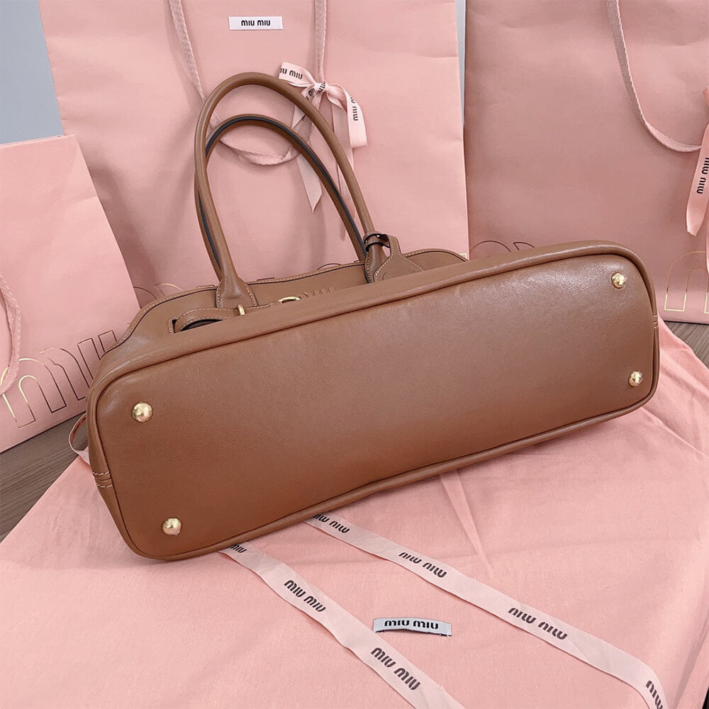 MIUMIU Medium Aventure nappa leather bag(HIGH-END Grade)