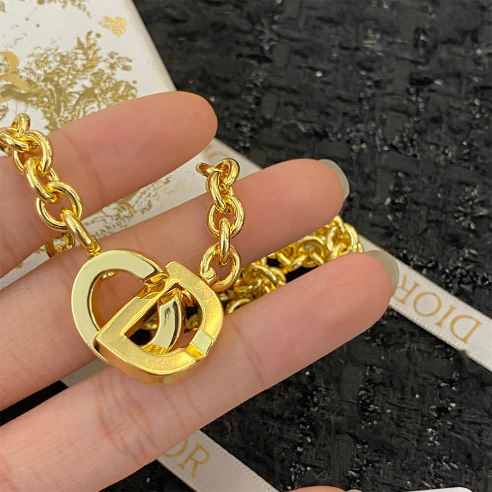 DIOR NECKLACE