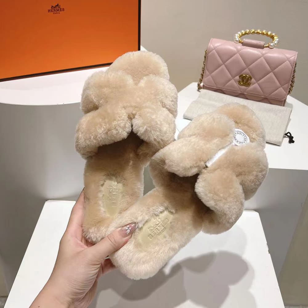HERMES Oran sandal