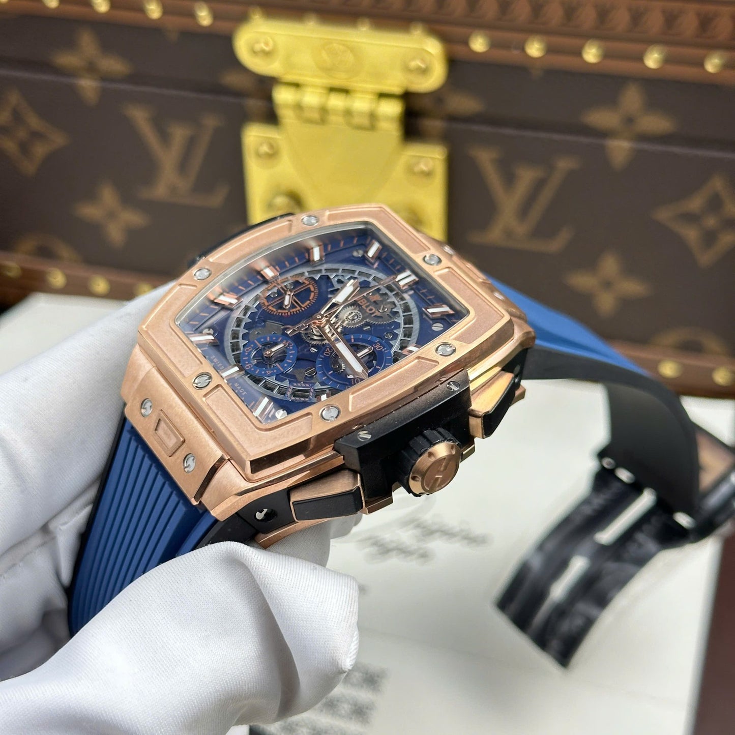 Hublot Spirit Of Big Bang King Gold Replica 11 Watch Dial Blue BBF 42mm