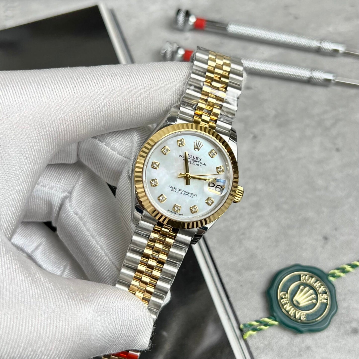 Rolex Best Replica Watch DateJust Mother of Pearl Dial Demi Gold Dial 31mm