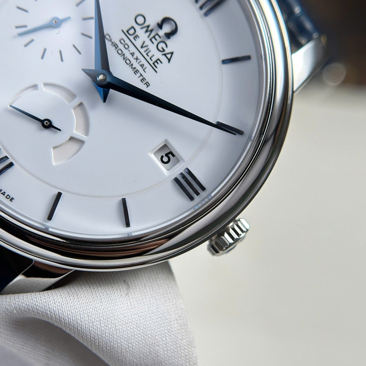 Omega Replica Watch De Ville Prestige Power Reserve White Dial 39.5mm
