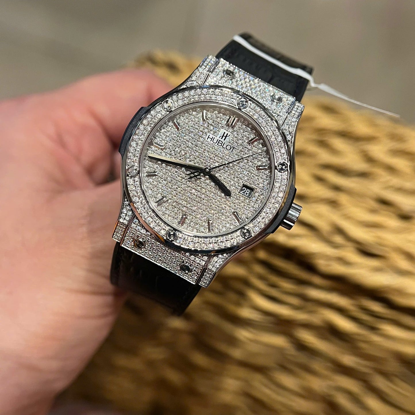 Hublot Classic Fusion Titanium Diamonds Pav¨¦ Customs Full Moissanite Imitation Luxury Watches 42mm