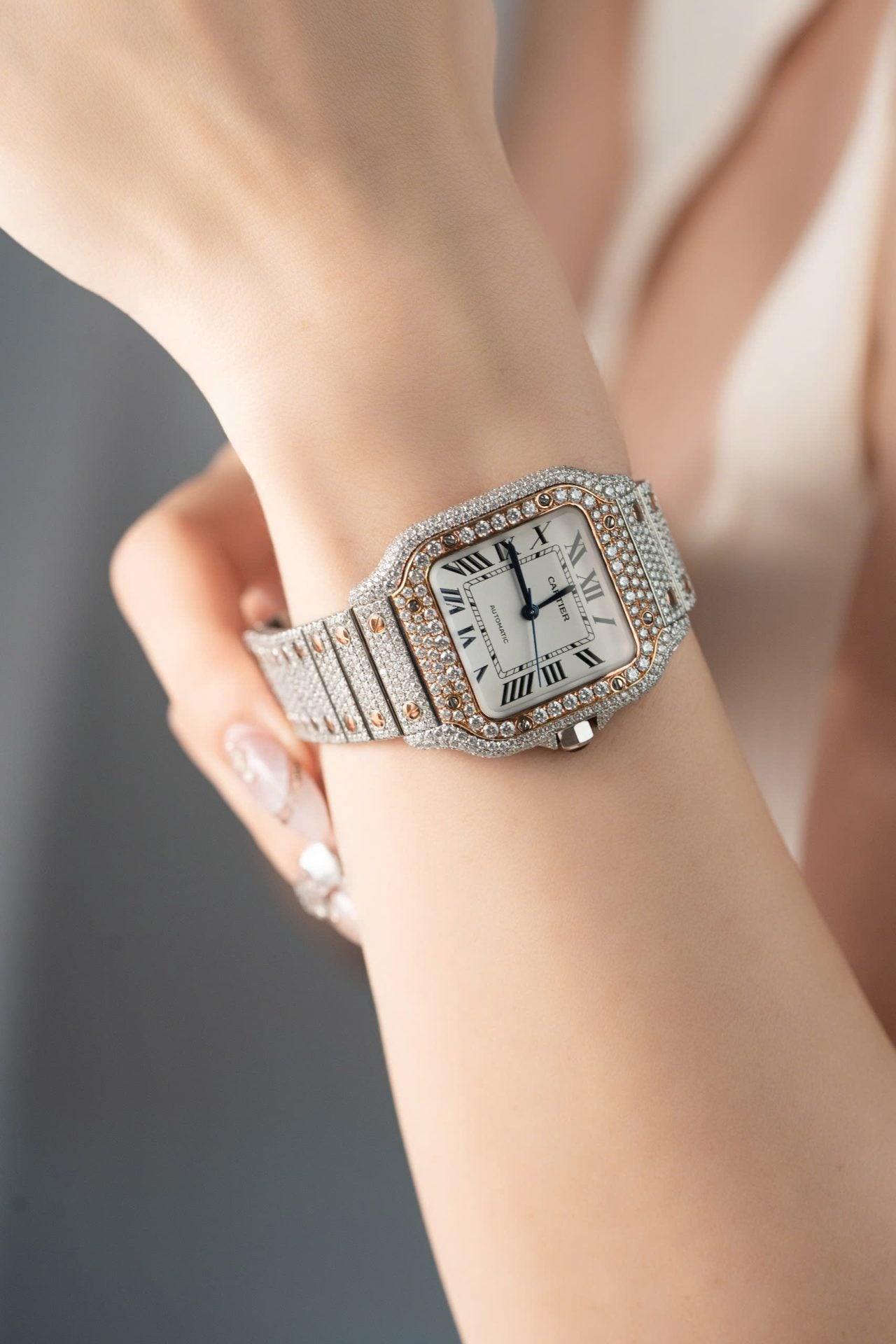 Cartier Santos Replica Watch With Full Diamond Moissanite Hong Kong 35mm