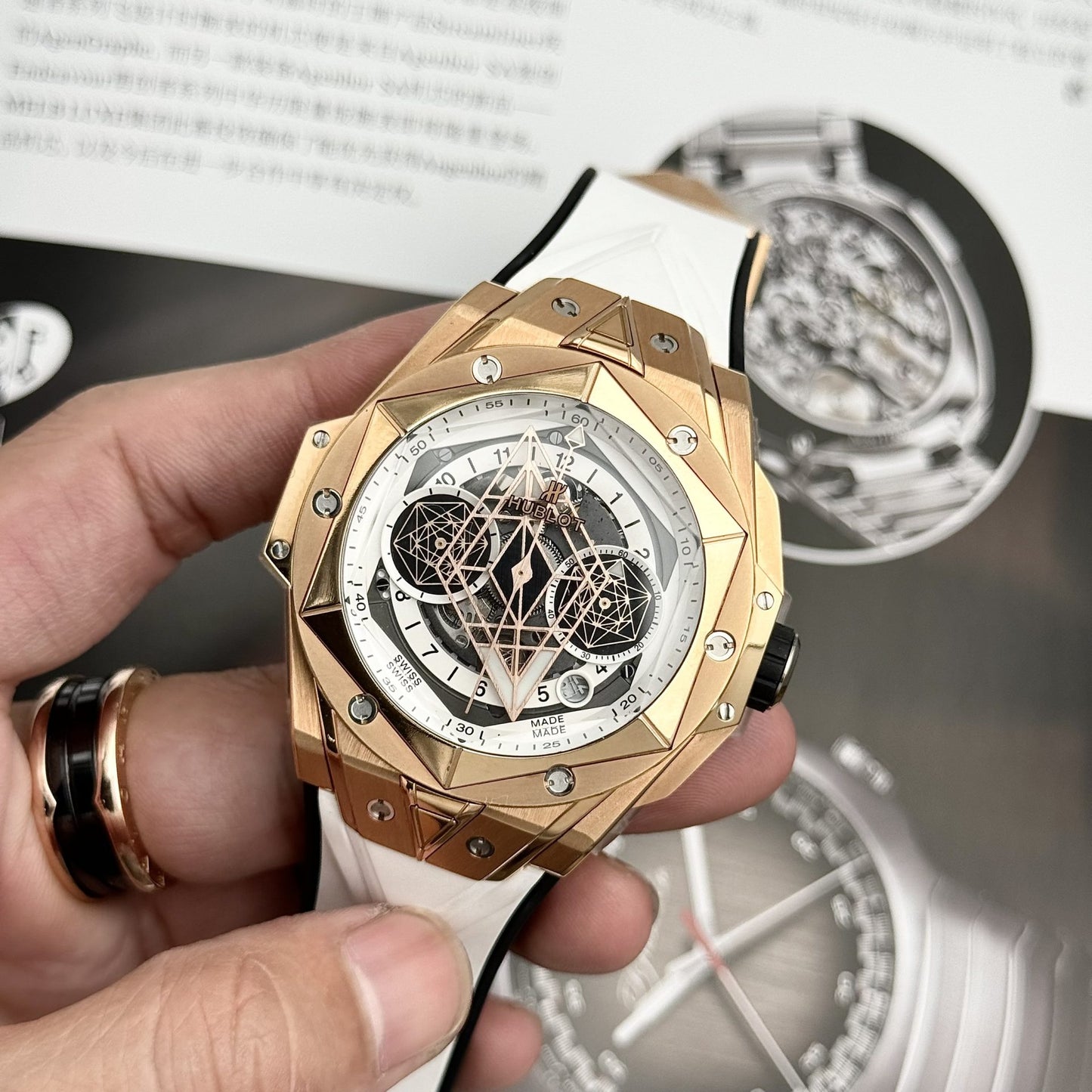 Hublot Best Replica Watch Big Bang Sang Bleu II King Gold White Dial BBF 45mm