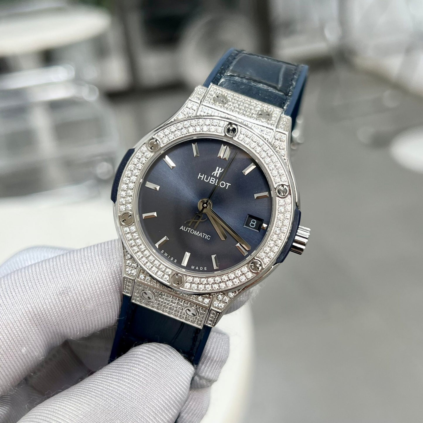 Hublot Replica 11 Watch With Full Diamond Case Blue HB Factory 38mm