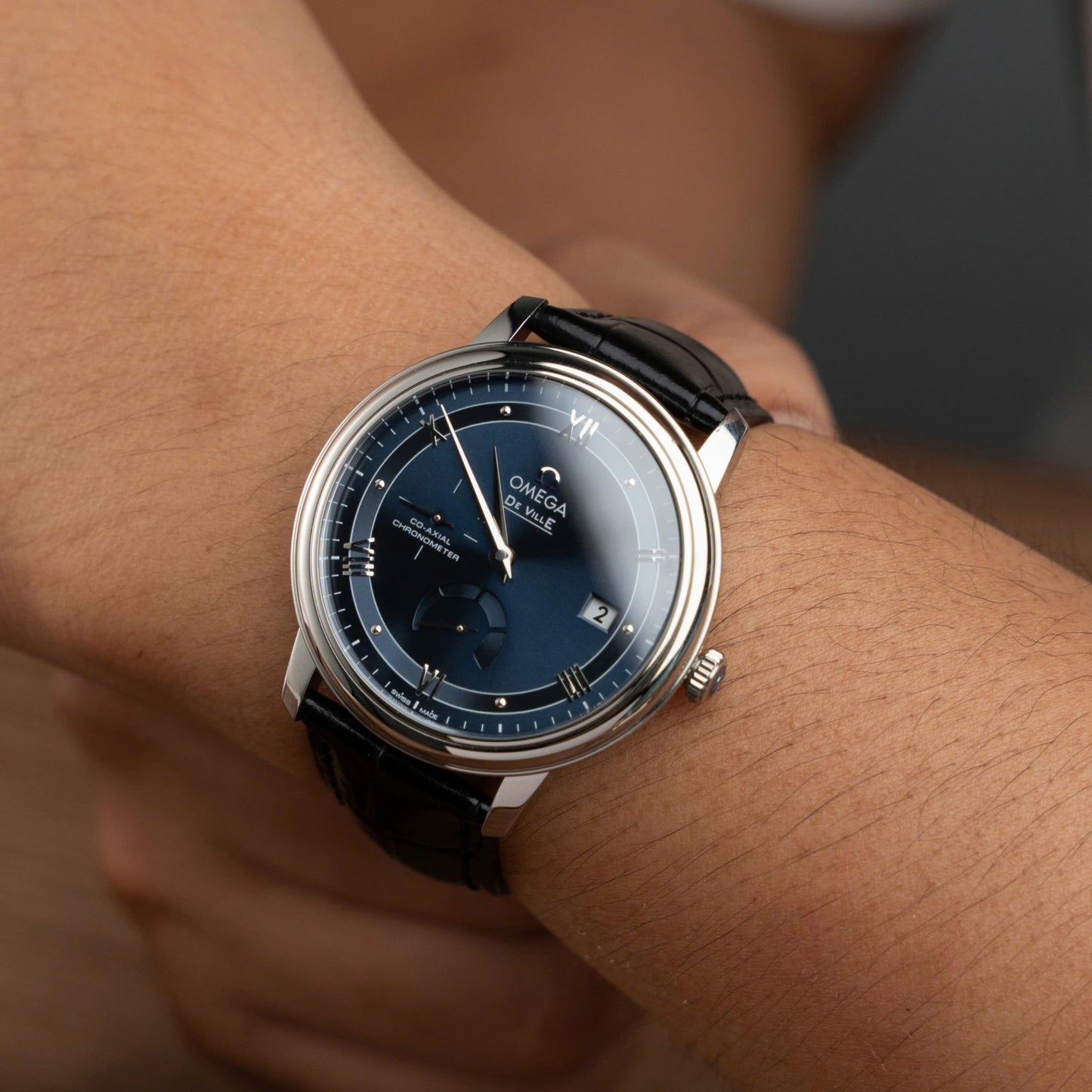 Omega De Ville Prestige Power Reserve Replica Watch Dial Blue Leather Strap 39.5mm