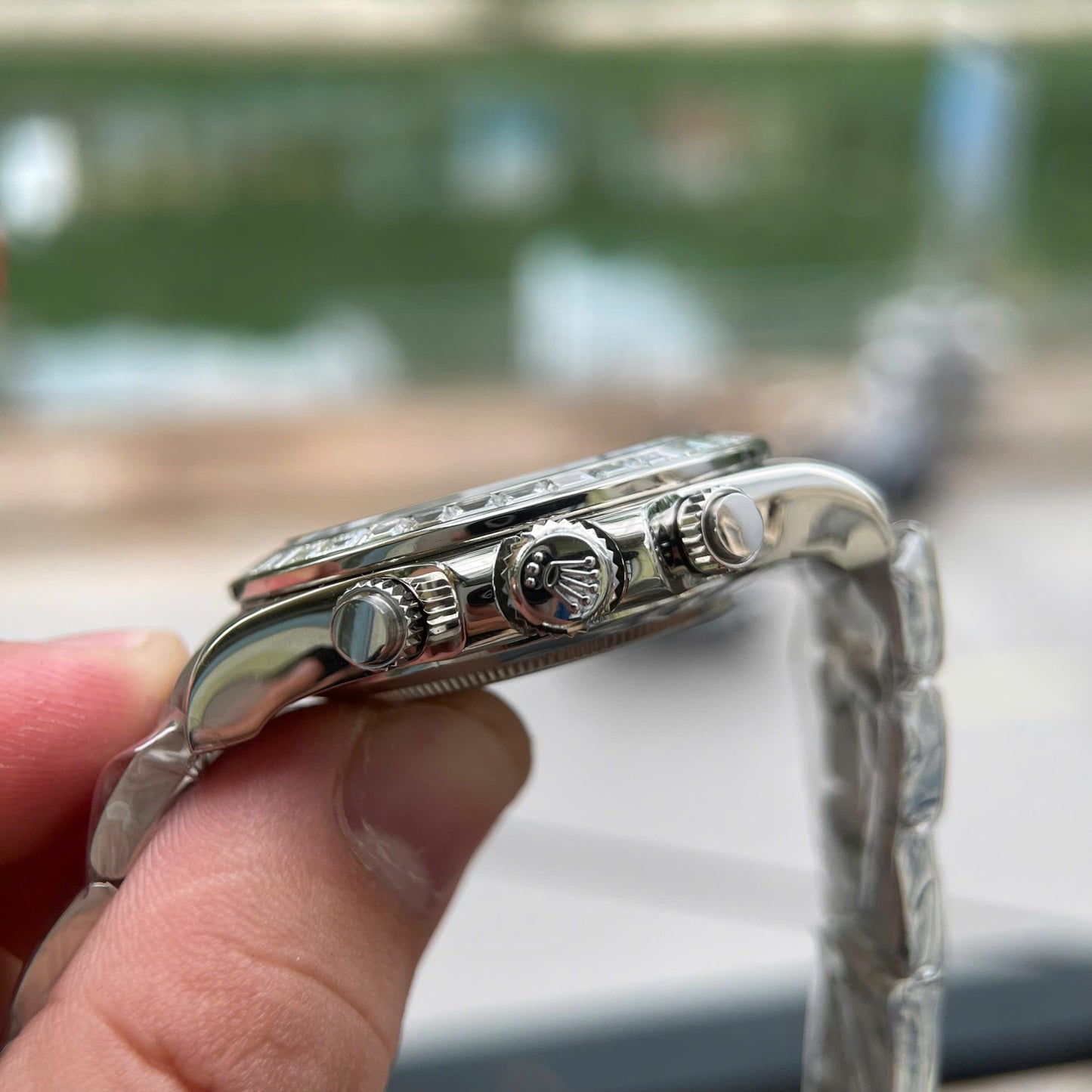 Rolex Daytona Best Replica Watch Custom Solid White Gold + Diamonds Baguette Hong Kong 40mm