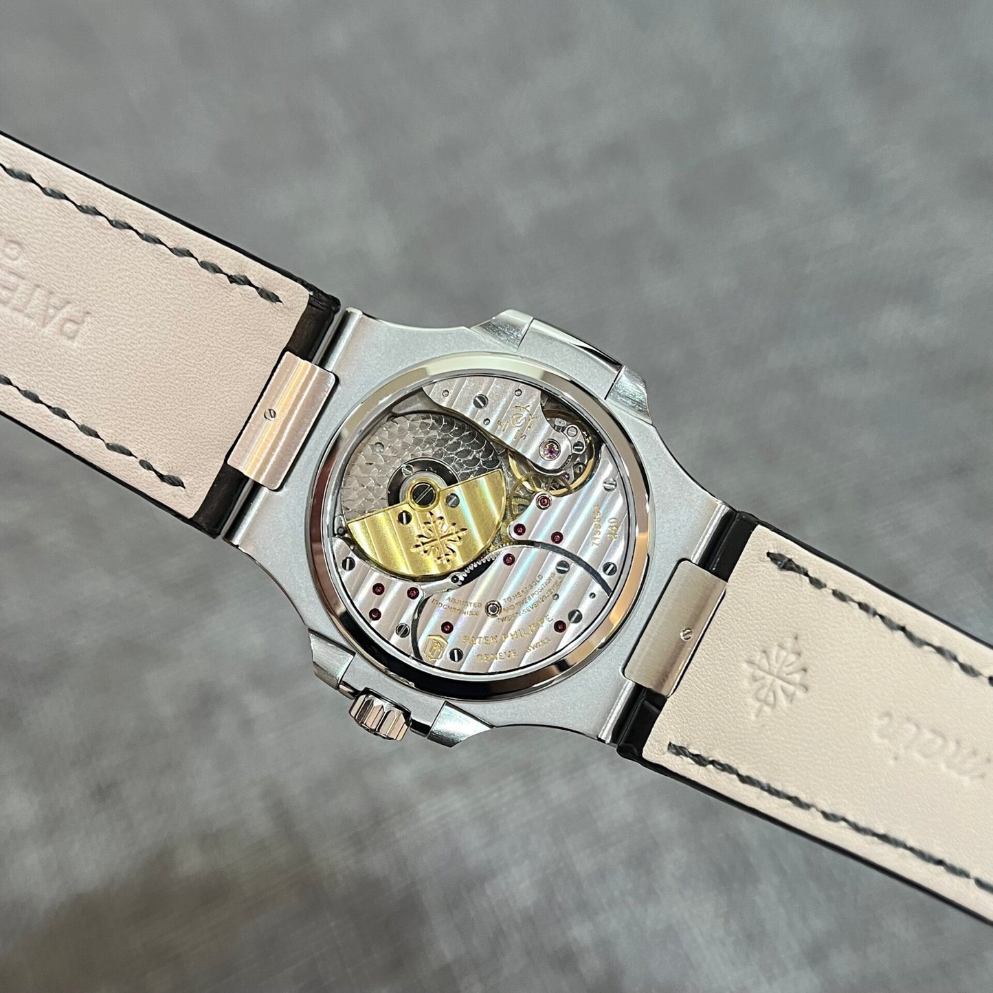Patek Philippe Nautilus 5724G Replica 1:1 Watch Blue Dial GF Factory 40mm
