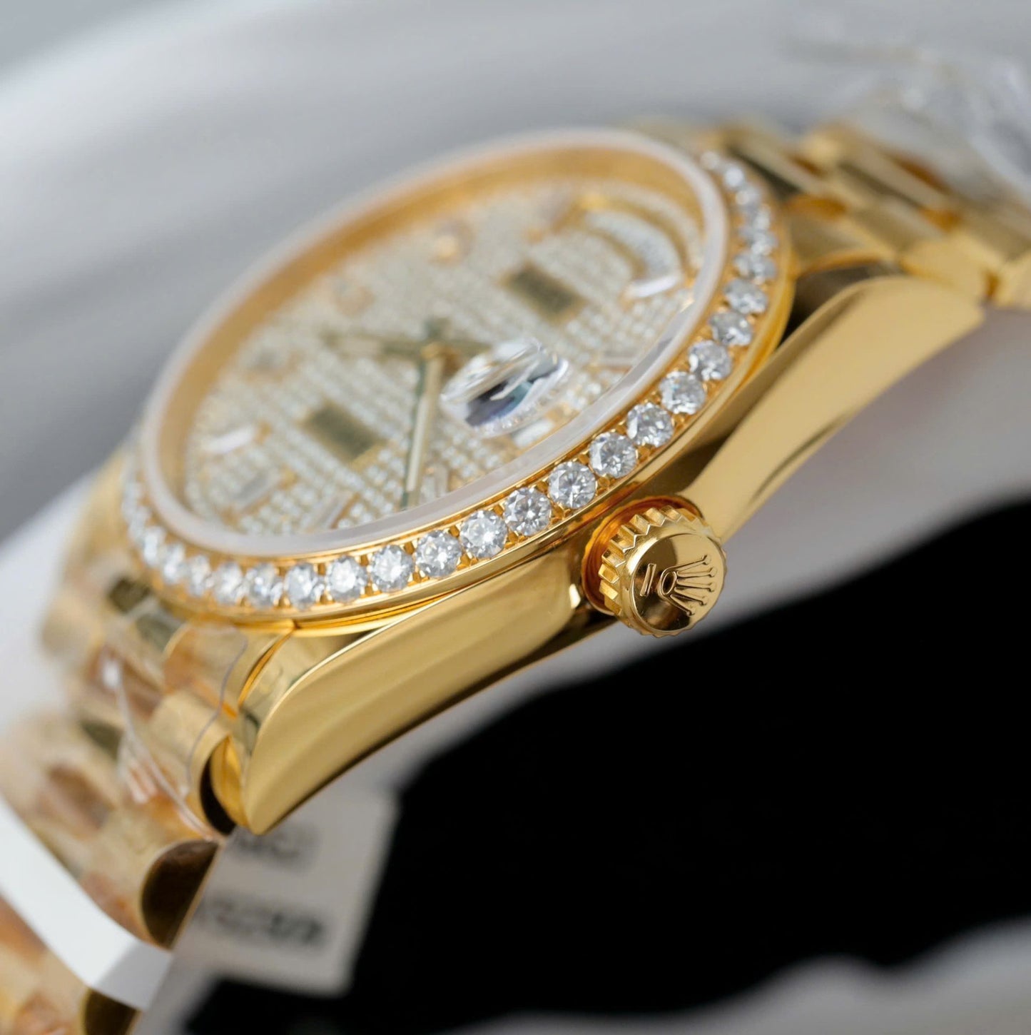 Rolex Day-Date 18K Gold Wrapped + Moissanite Diamonds Copies Watches GM Factory 36mm
