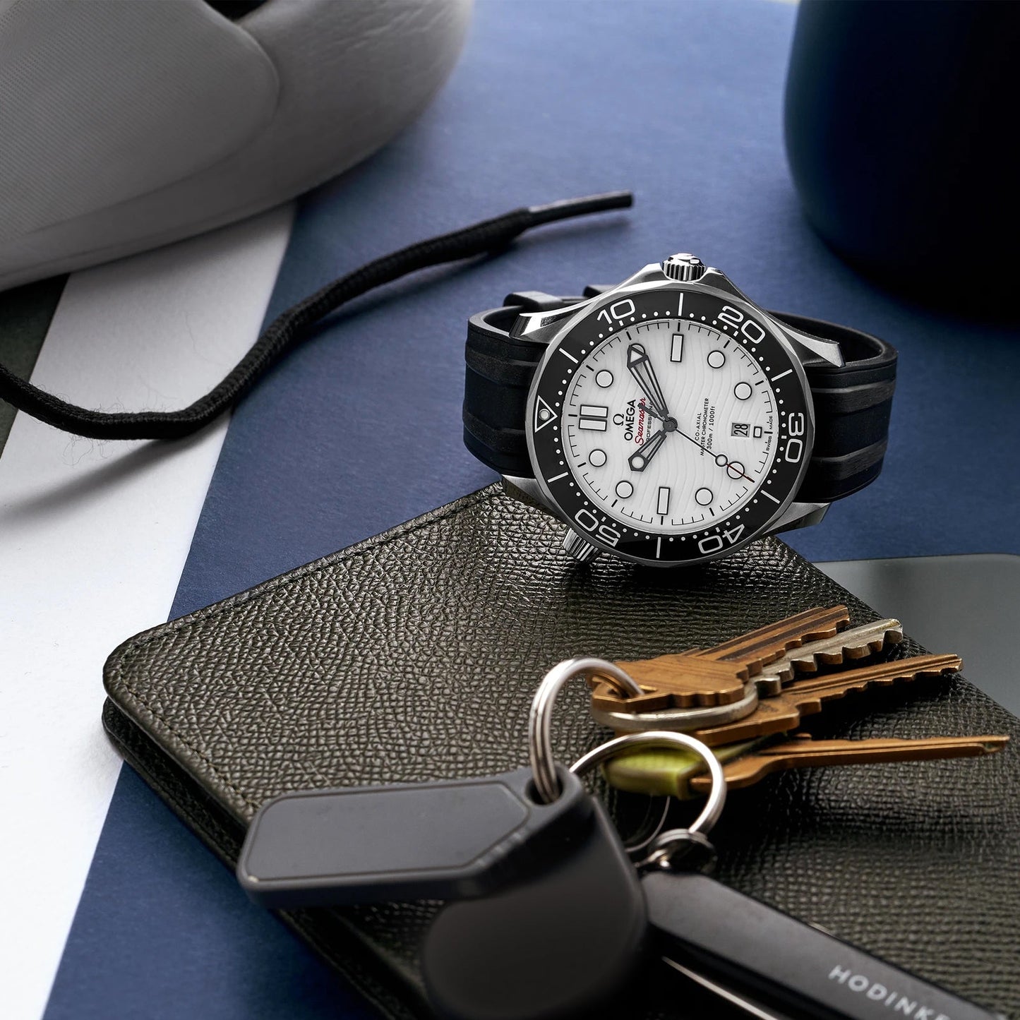 Seamaster Diver 300M Co-Axial Master Chronometer 42mm White Dial On Rubber Strap(1:1 replica)