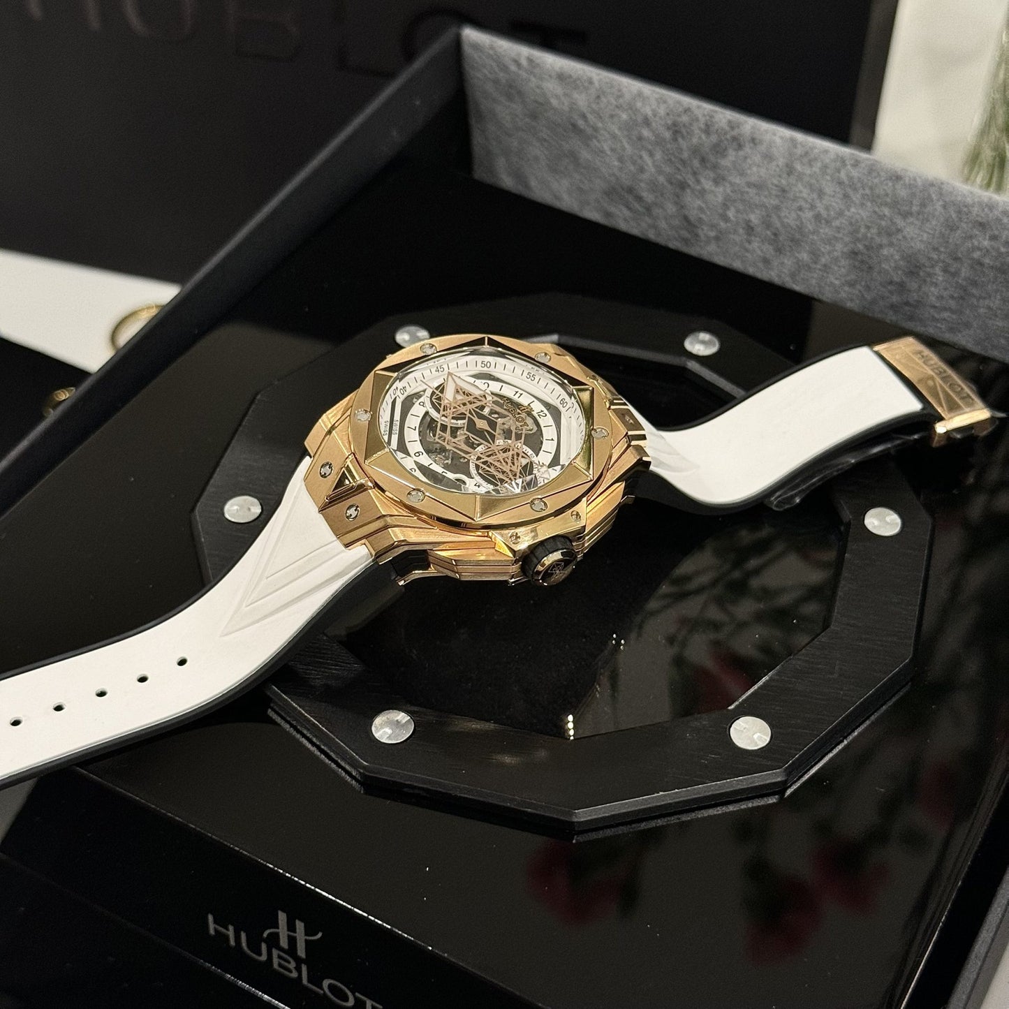 Hublot Replica 1:1 Watch Big Bang Sang Bleu ll King Gold Men s White BBF 45mm