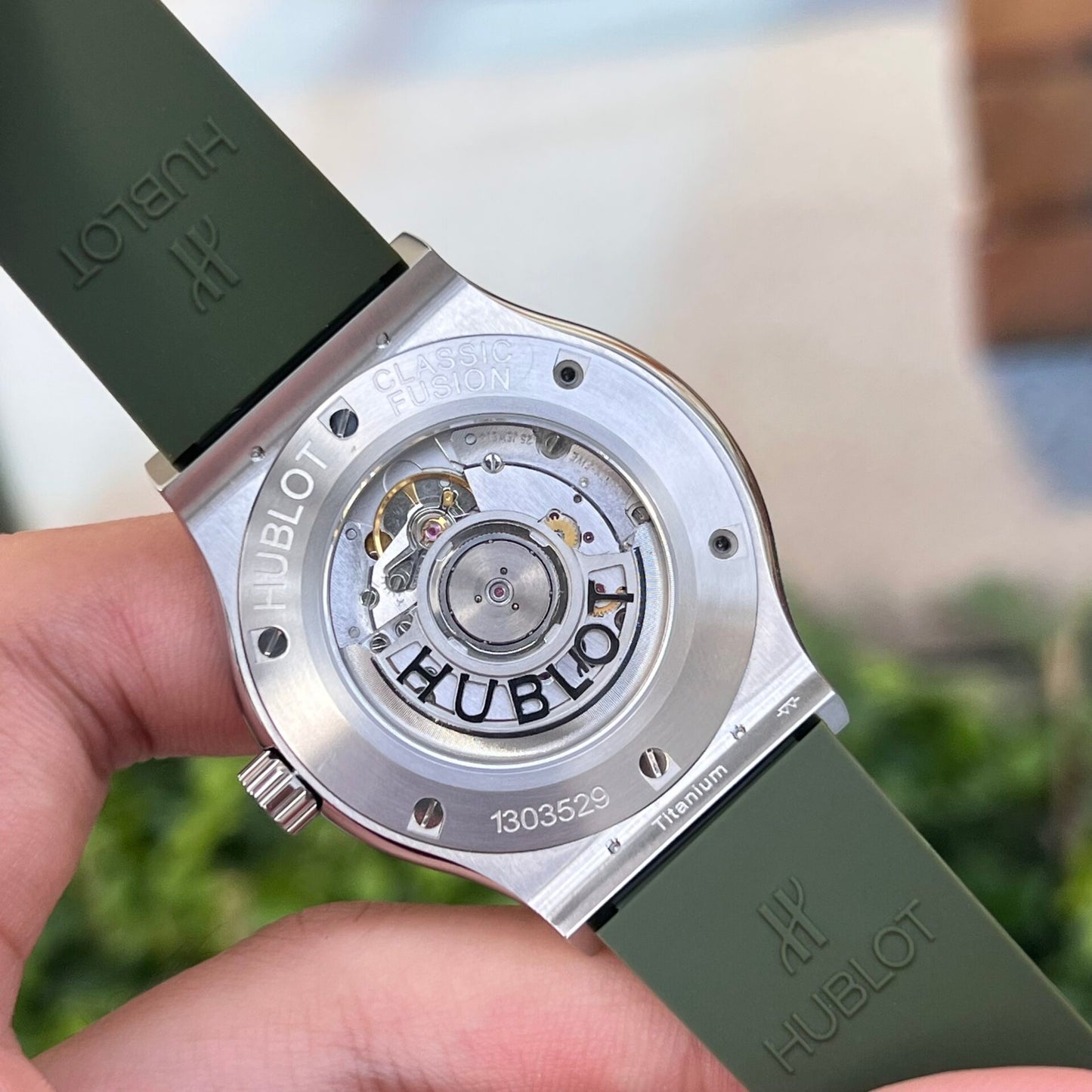 Hublot Classic Fusion Replica Watch Green Dial With Stone JJ+ 42mm