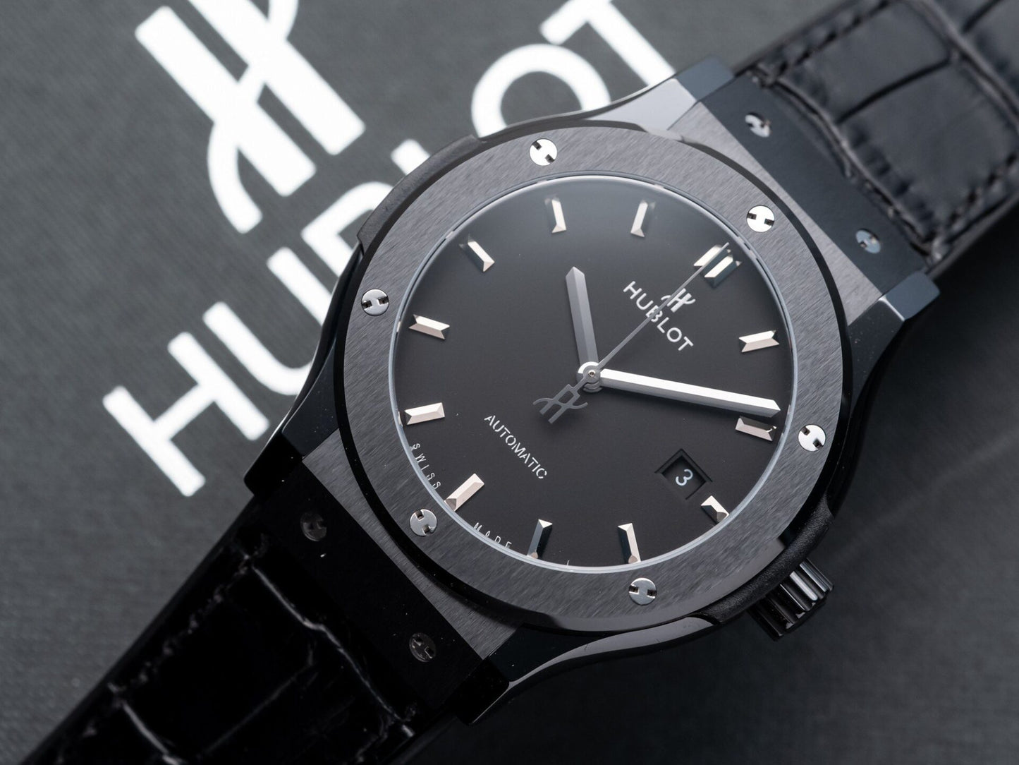 Hublot Classic Fusion Replica Watch Ceramic Carbon Dial Leather Strap GS Factory 42mm
