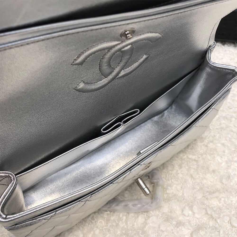CHANEL Classic Flap Medium(High-end Grade)
