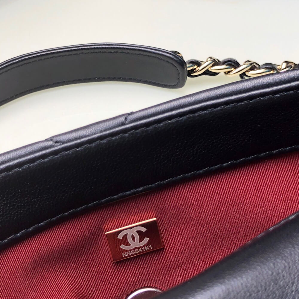 CHANEL 19 Handbag