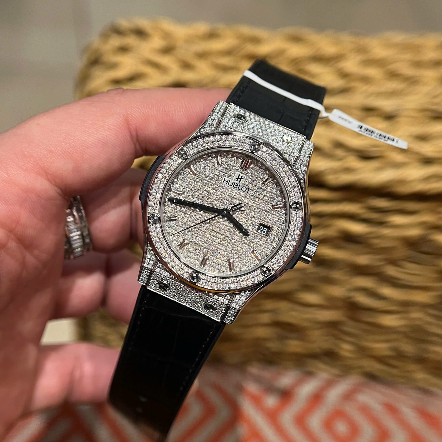 Hublot Classic Fusion Titanium Diamonds Pav¨¦ Customs Full Moissanite Imitation Luxury Watches 42mm