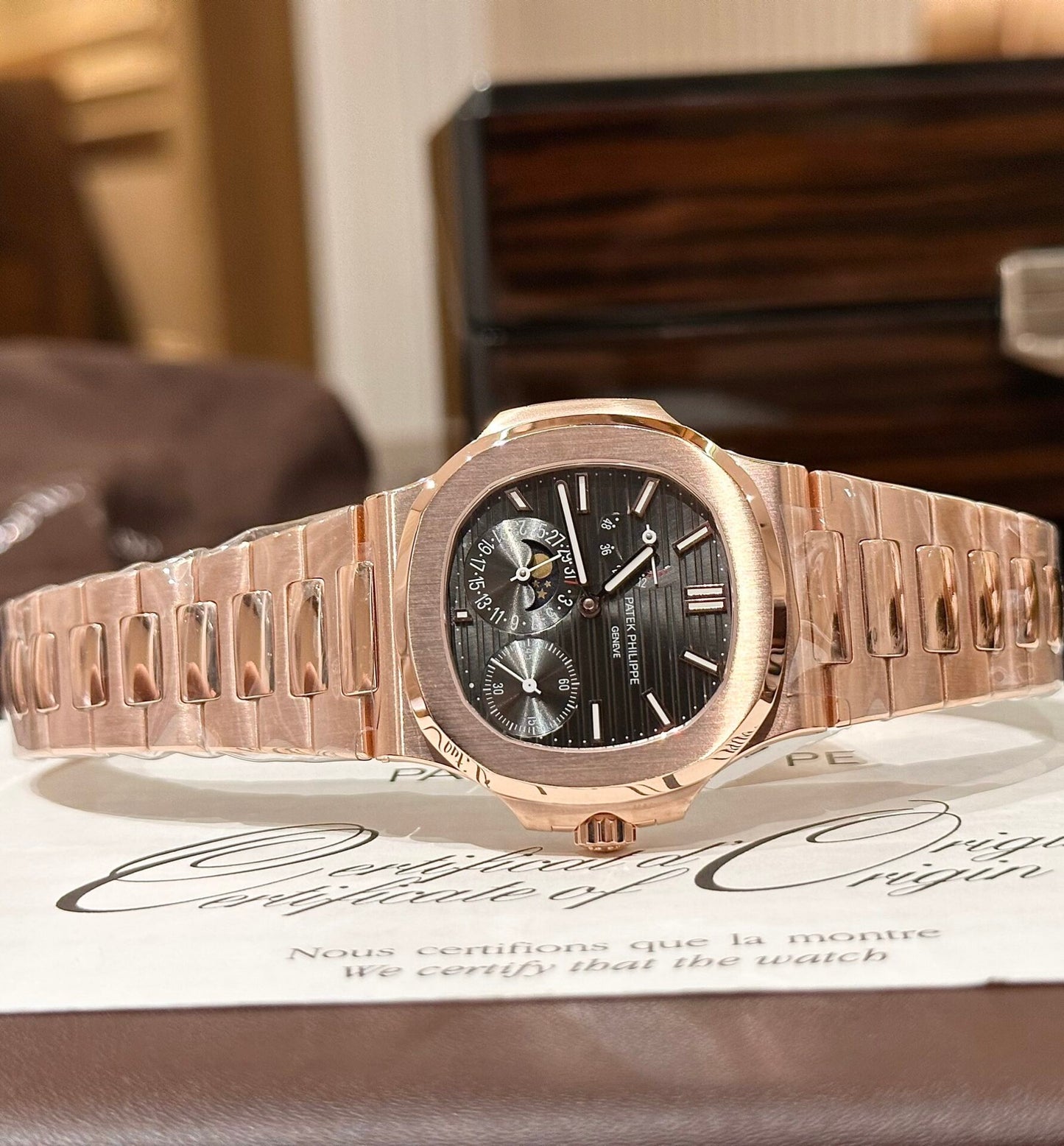 Patek Philippe Best Replica Watch Nautilus 5712R Gold Wrapped GR Factory 40mm