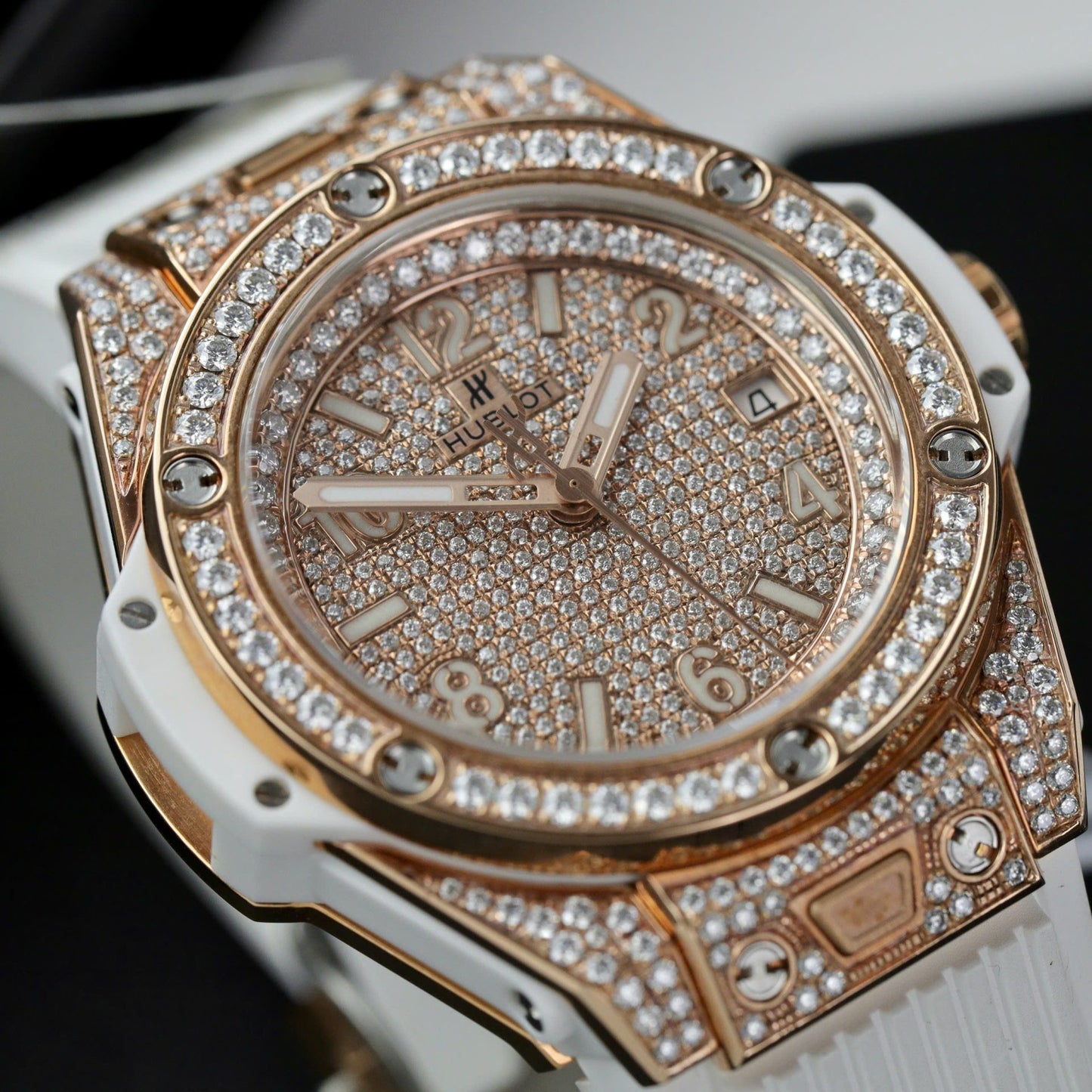 Hublot Big Bang One Click King Gold Custom Moissanite Diamonds Hong Kong 39mm