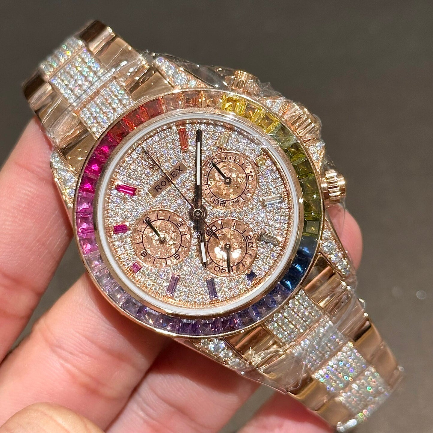 Rolex Daytona Rainbow Replica Watch Gold Wrapped With Moissanite Diamonds 40mm