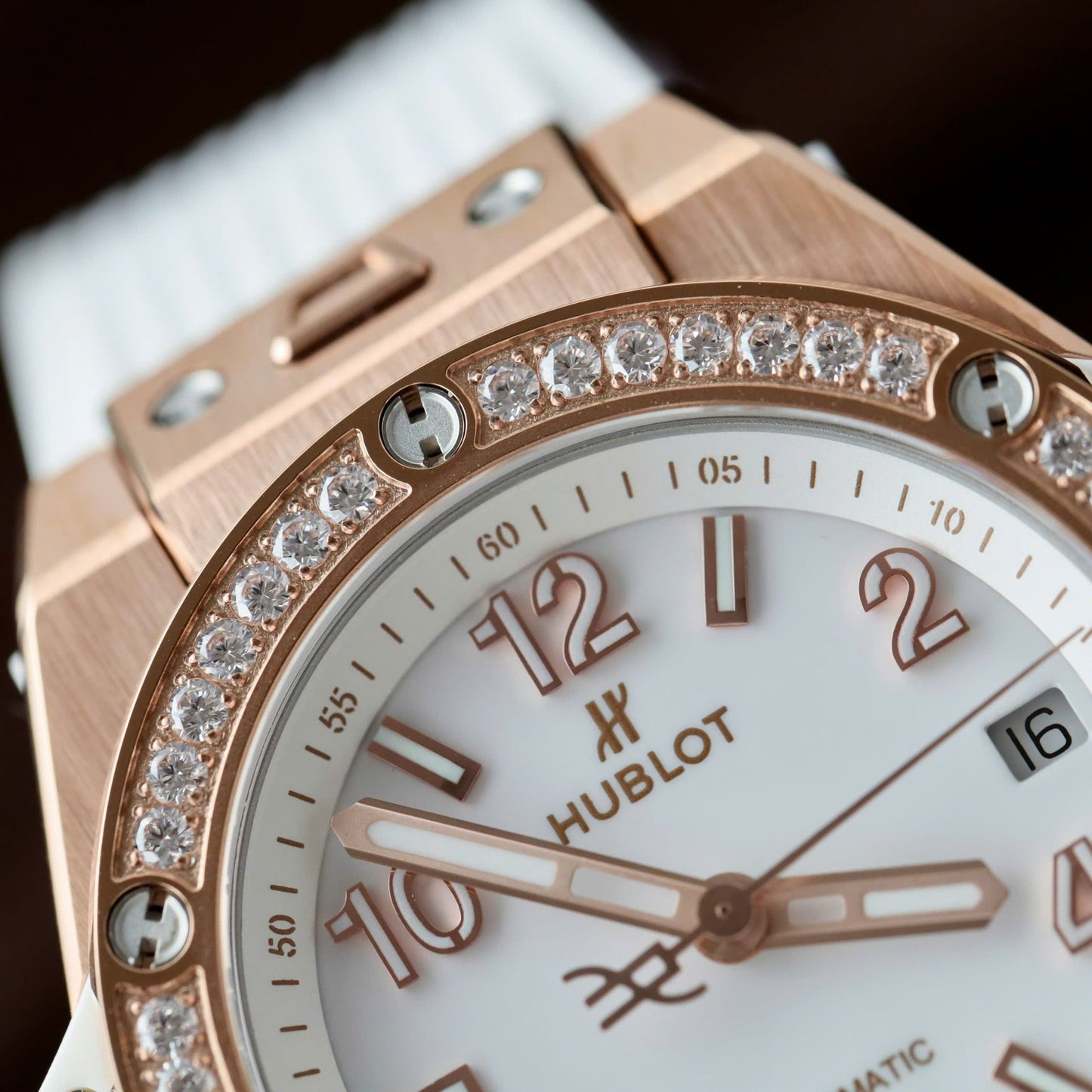 Hublot Big Bang One Click King Gold Replica Watches White Rubber Strap 39mm
