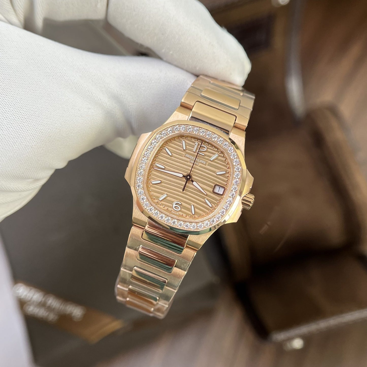 Patek Philippe Fake Watch Nautilus 7010 Dial Yellow 32mm