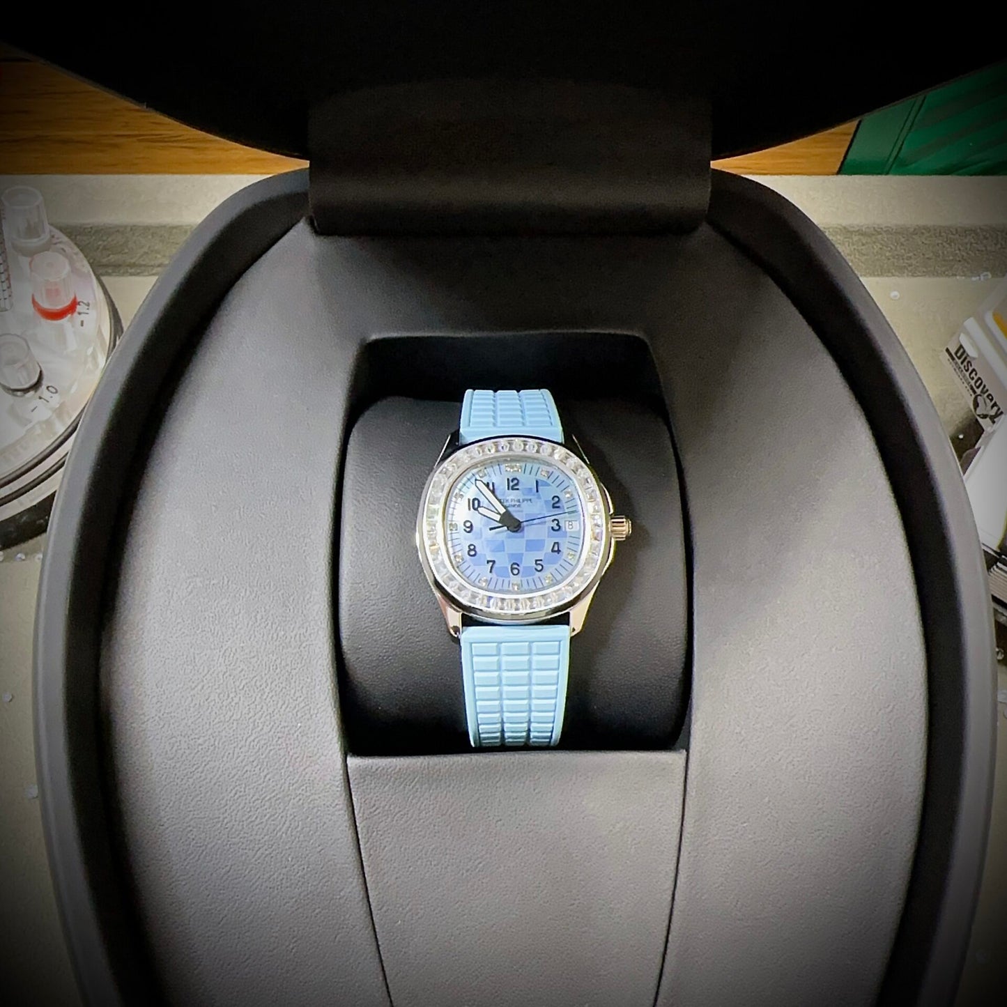 Patek Philippe Aquanaut 5072R Replica Watch Blue Diamond PP Factory 35.6mm