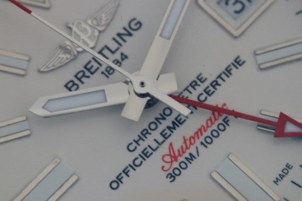 Replica Breitling Avenger GMT SS GF White Dial Black rubber Strap A2836