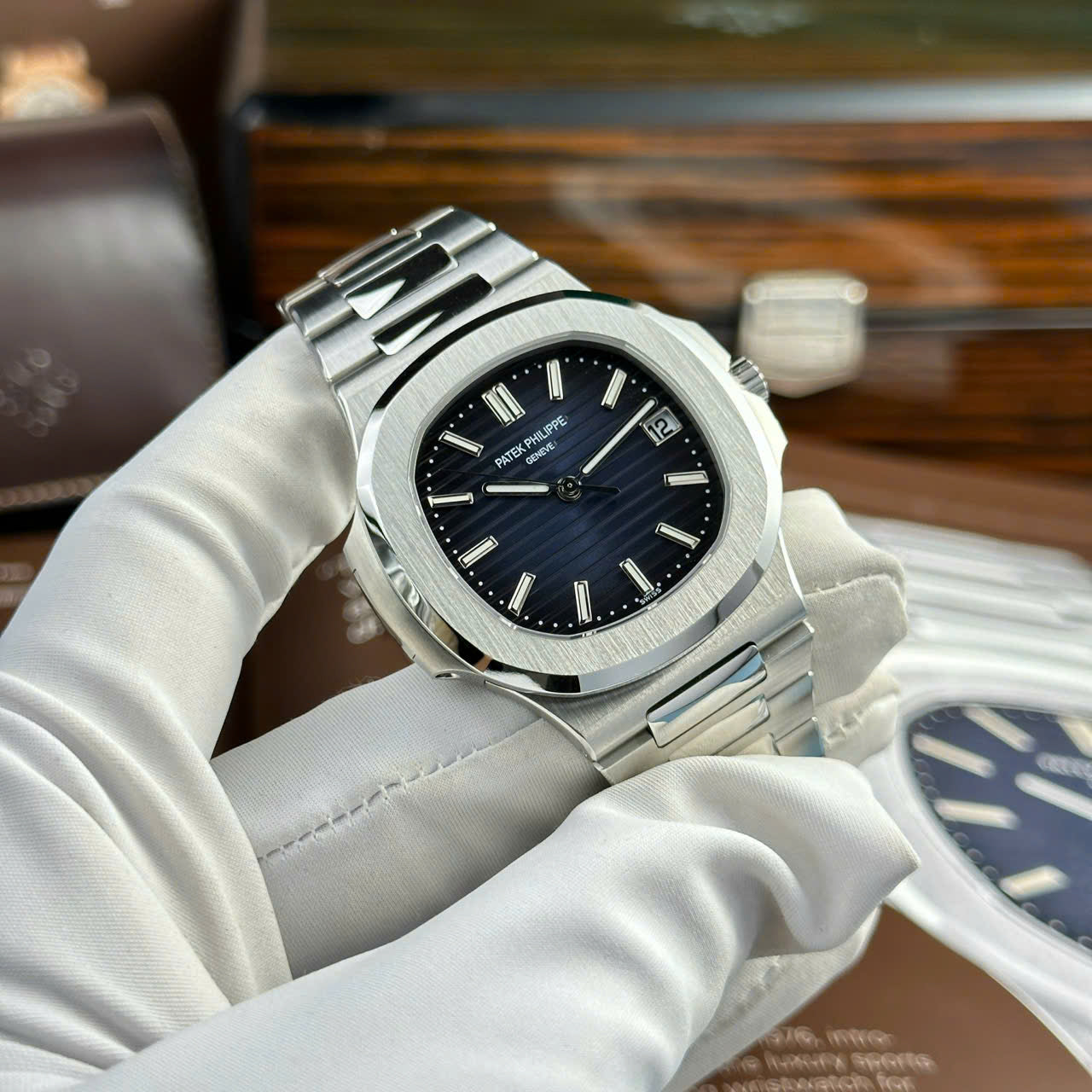Patek Philippe Best Replica Watch Nautilus 5811 Blue Dial Refined Full Optinos 41mm