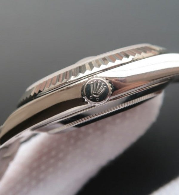 Replica Rolex Day-Date II SS Silver Dial SS Bracelet A3255