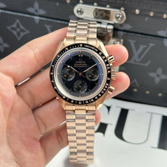 Omega Best Copies Watch SpeedMaster MoonWatch Rose Gold OM Factory 42mm