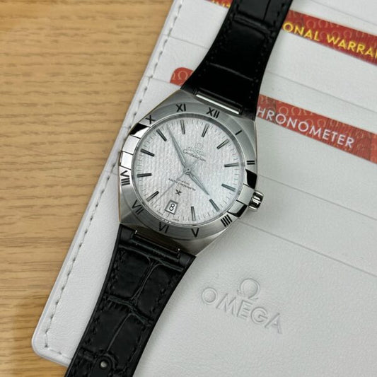 Omega Replica Watch Constellation White Dial Leather Strap 41mm