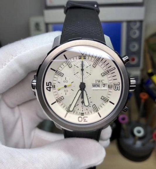 Replica IWC V6 Aquatimer Chrono IW3768 White Dial SS Bracelet A7750