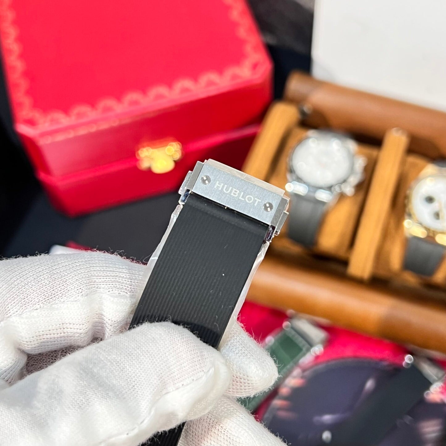 Hublot Replica Watch Classic Fusion Titanium Gray Dial With Moissanite Bezel 42mm