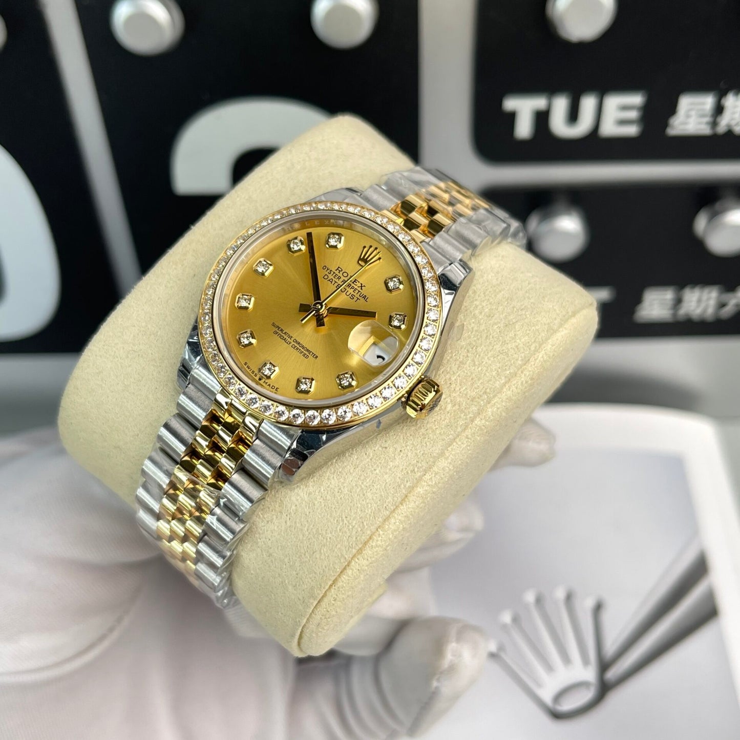 Rolex DateJust Women s Replica Watch With Stone Bezel Champagne Dial EW Factory 31mm