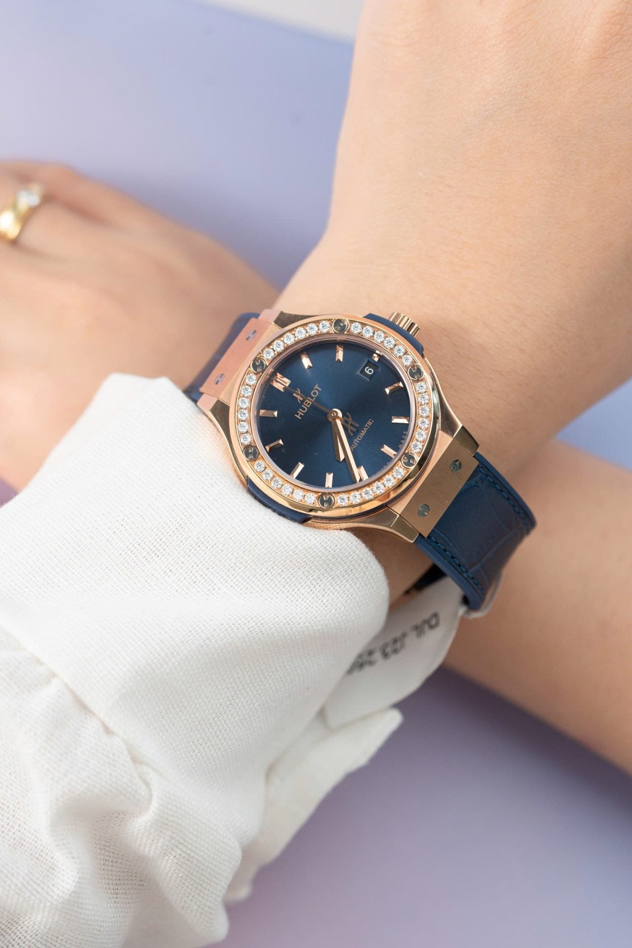 Hublot Replica Watch Classic Fusion King Gold Blue Dial Moissanite Diamond Bezel 38mm