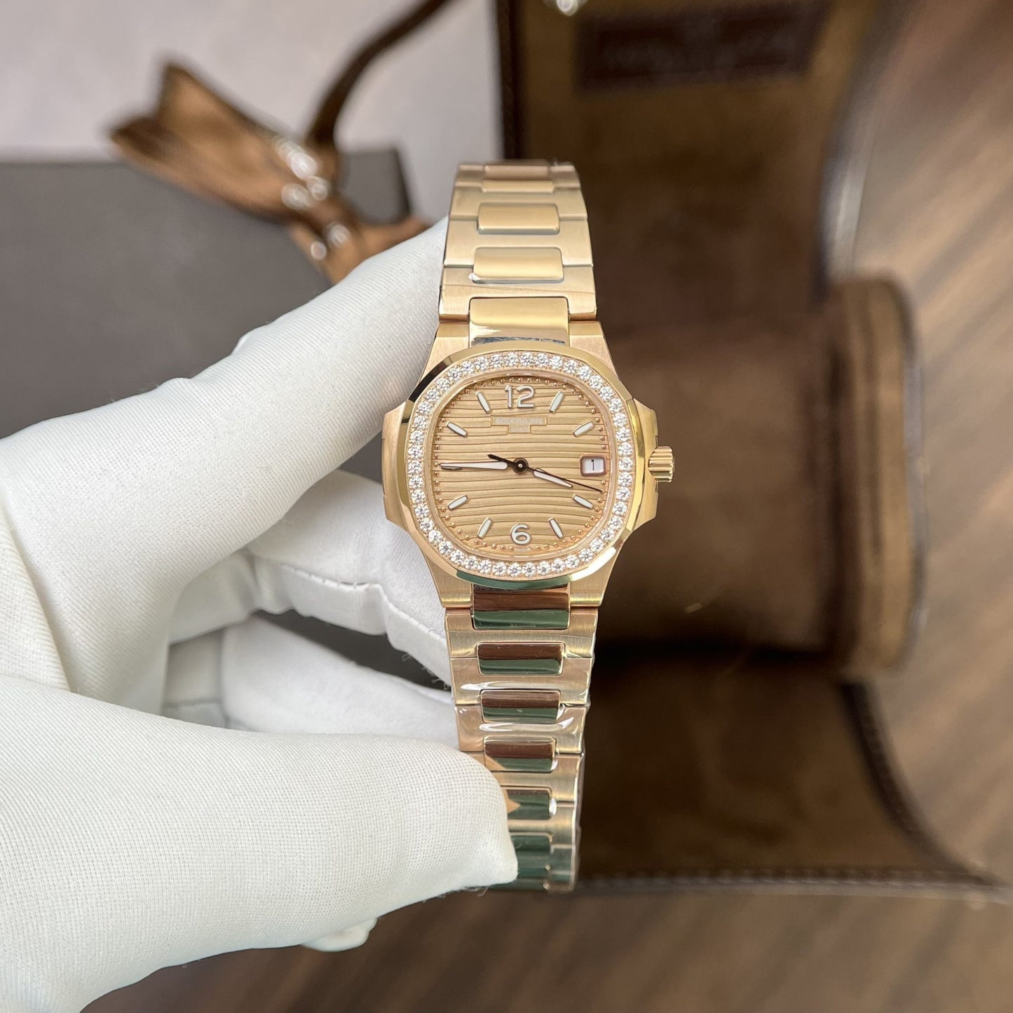Patek Philippe Fake Watch Nautilus 7010 Dial Yellow 32mm