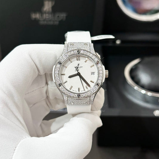 Hublot Classic Fusion Women s Best Replica Watch White Moissanite Diamond 33mm