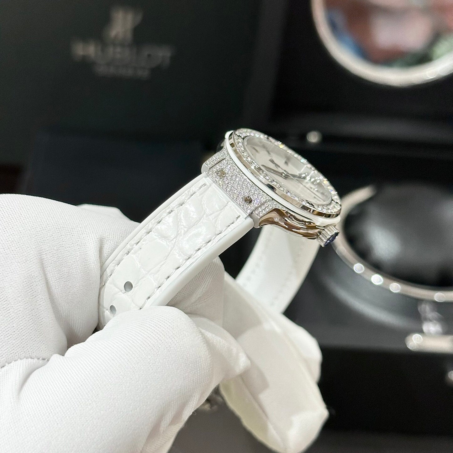 Hublot Classic Fusion Women s Best Replica Watch White Moissanite Diamond 33mm