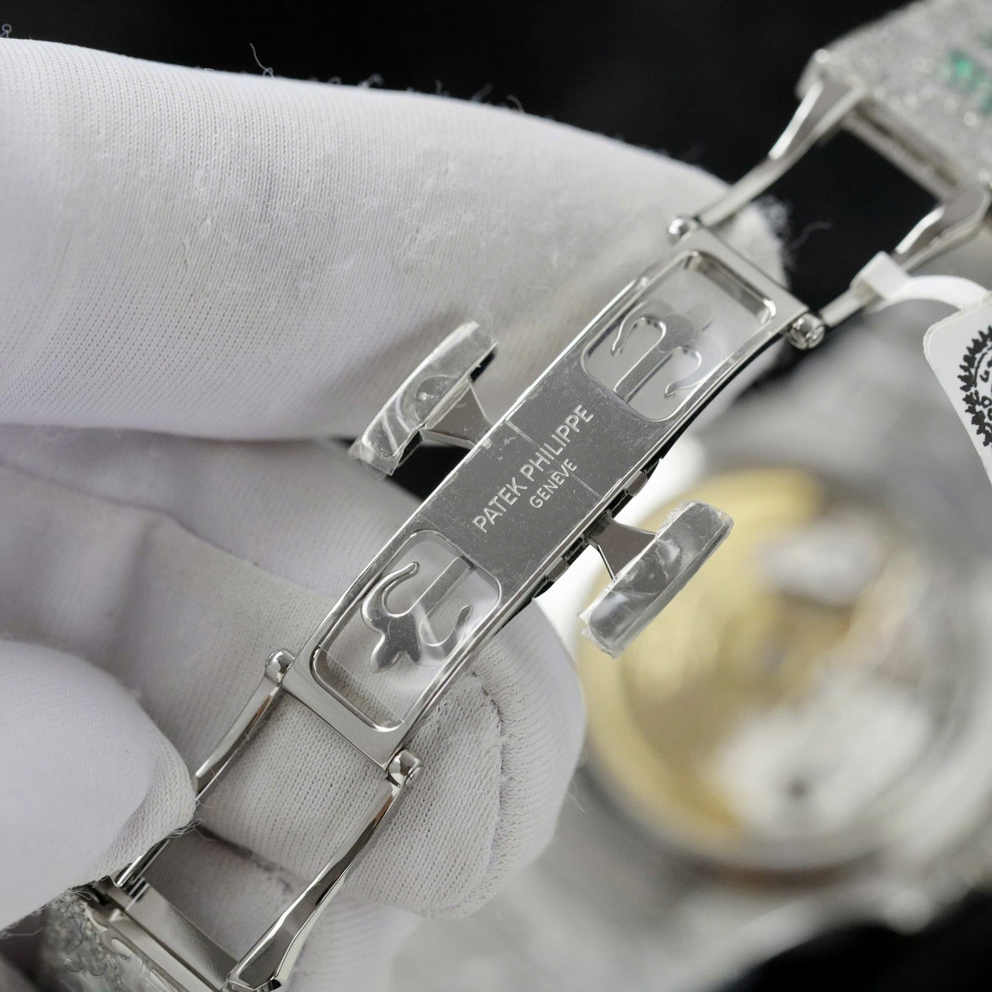 Patek Philippe Best Copies Watch Nautilus 7118 Custom Diamonds Moissanite Hong Kong 35.2mm