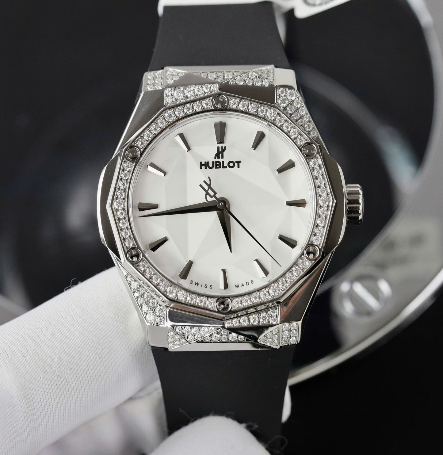 Hublot Orlinski White Dial Replica Watch Custom Moissanite Diamonds Hong Kong 40mm