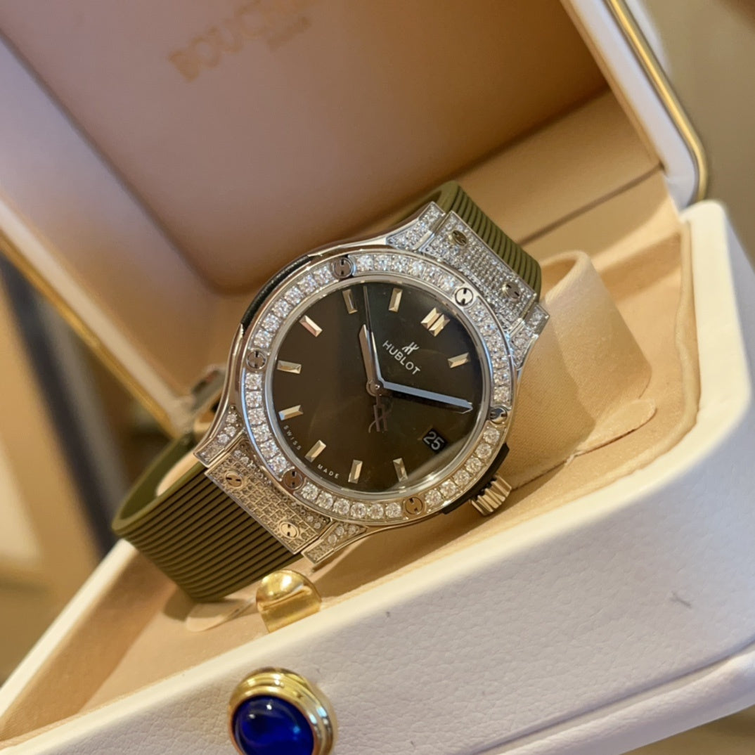 Hublot Classic 33mm High-End Women's Watch(1:1 replica)