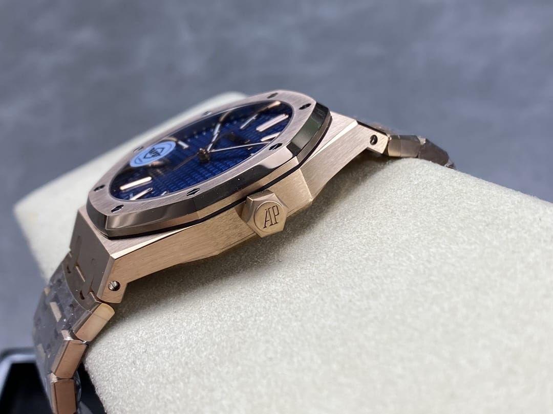 Audemars Piguet Replica AP Watch Royal Oak Selfwinding ¡°50th Anniversary¡± 41mm Rose Gold Blue Dial 15510OR.OO.1320OR.01-APS(1:1 replica)